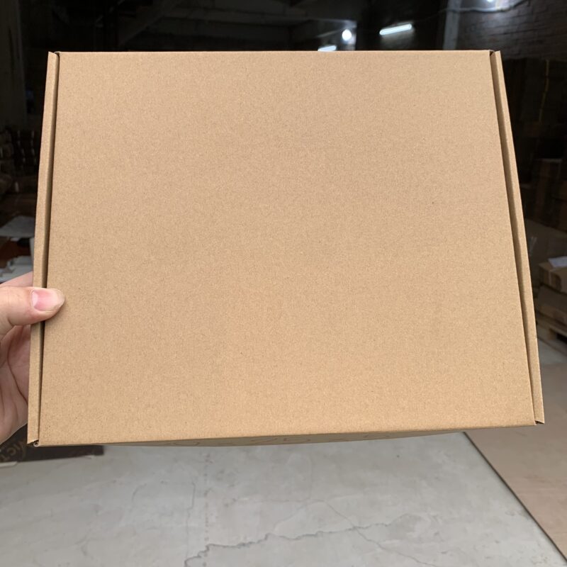 Hộp carton đựng quần áo 25x25x3cm